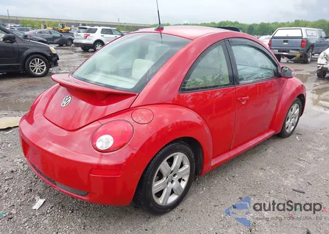2007 Volkswagen New Beetle 2.5 from USA, damaged, VIN 3VWRW31C47M517385